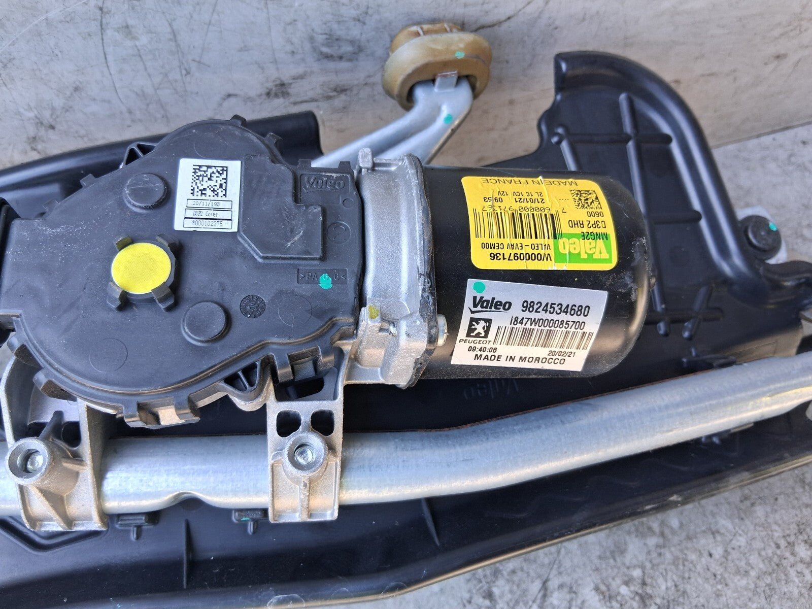 VAUXHALL CORSA F 2021 WINDSCREEN WIPER MOTOR & LINKAGE 9824534680