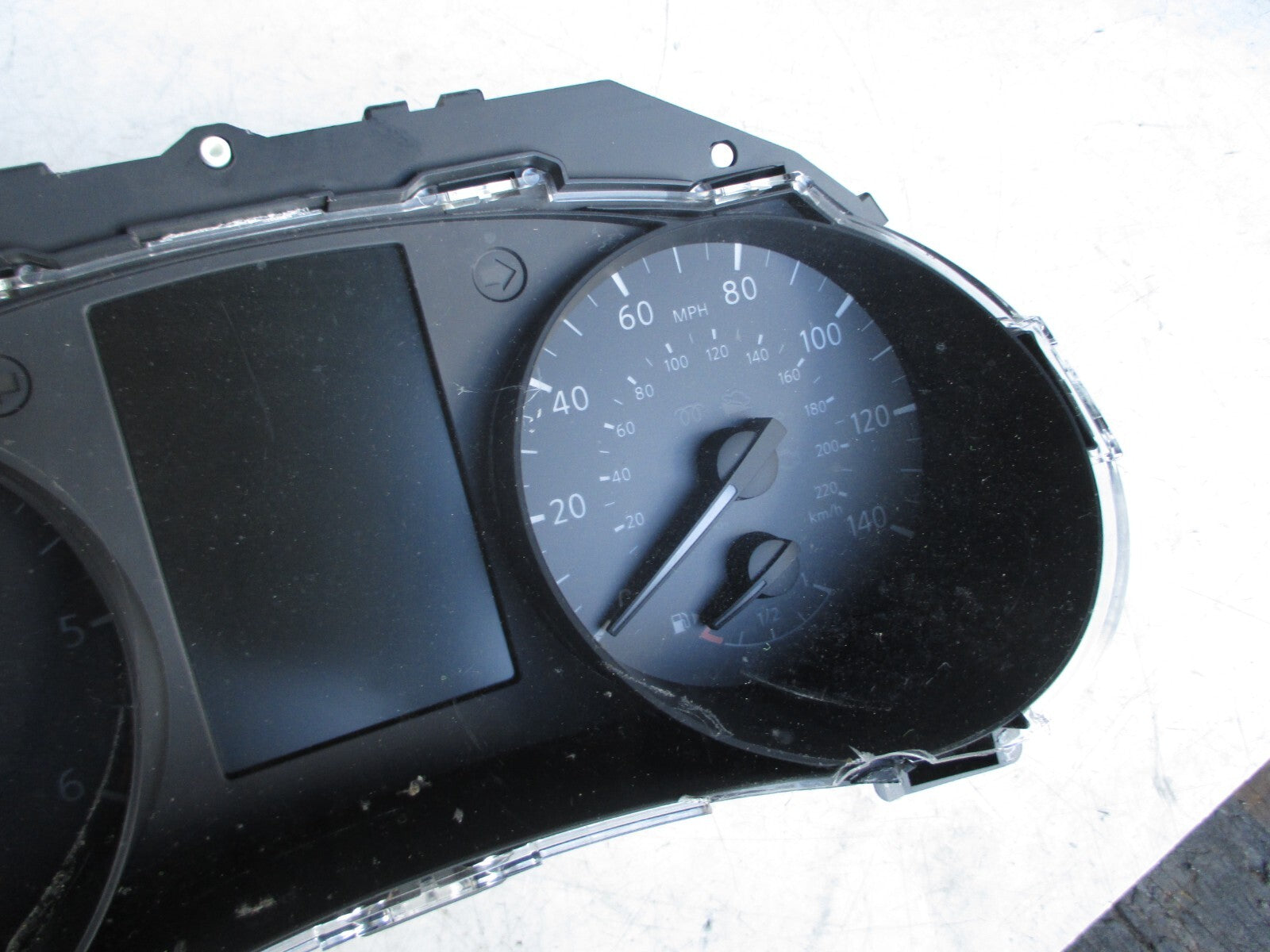 NISSAN QASHQAI MK2 J11 2016 1.5 DIESEL SPEEDOMETER INSTRUMENT CLUSTER 950A 4EA8B