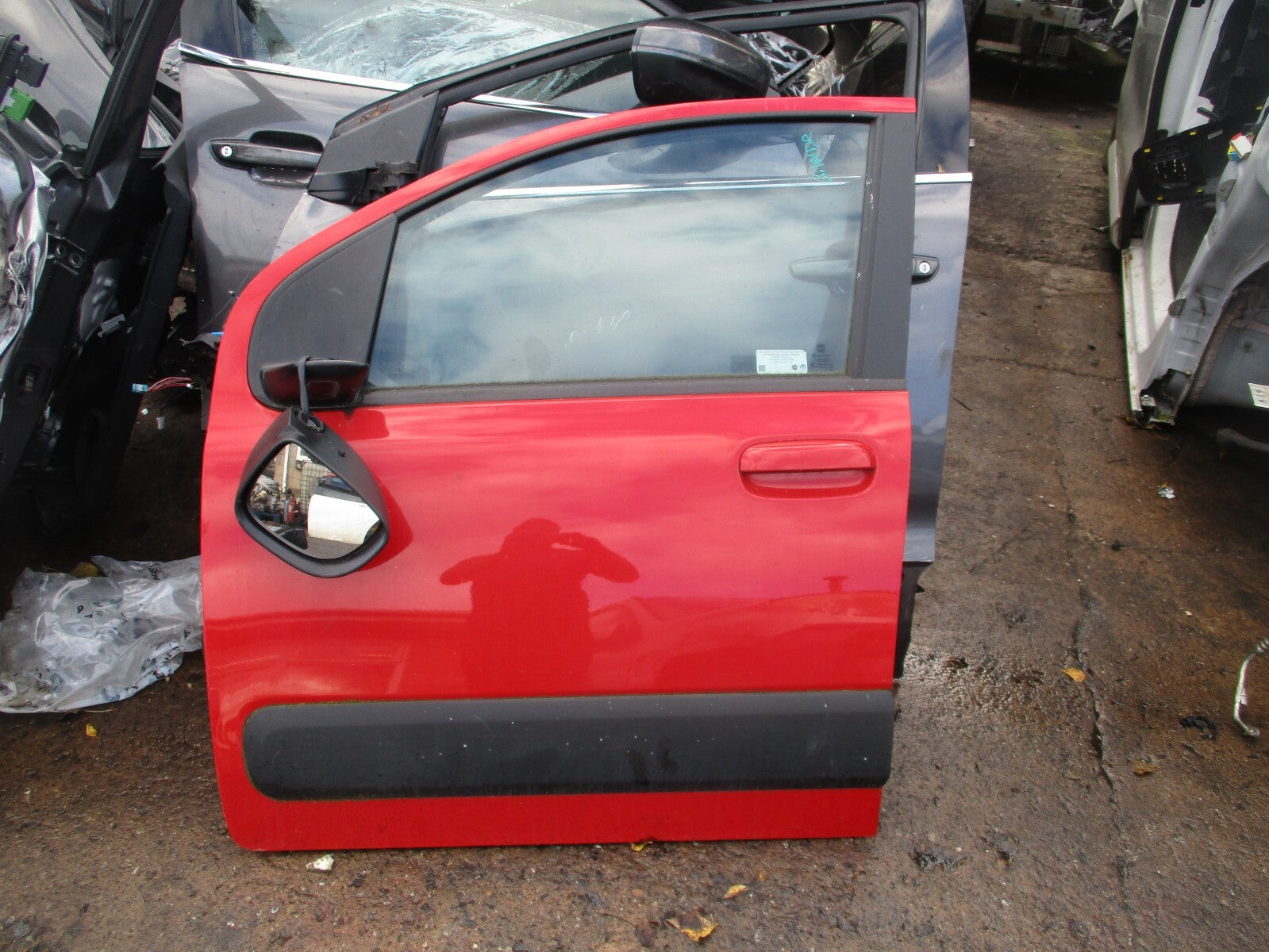 FIAT PANDA MK3 2019 NSF PASSENGER SIDE FRONT COMPLETE DOOR AMORE RED 078/A