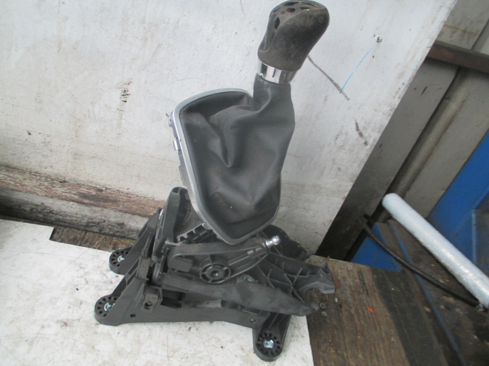 FORD FIESTA MK7 2014 5 SPEED MANUAL GEARSTICK GEARSHIFTER C1BR7C453AKC