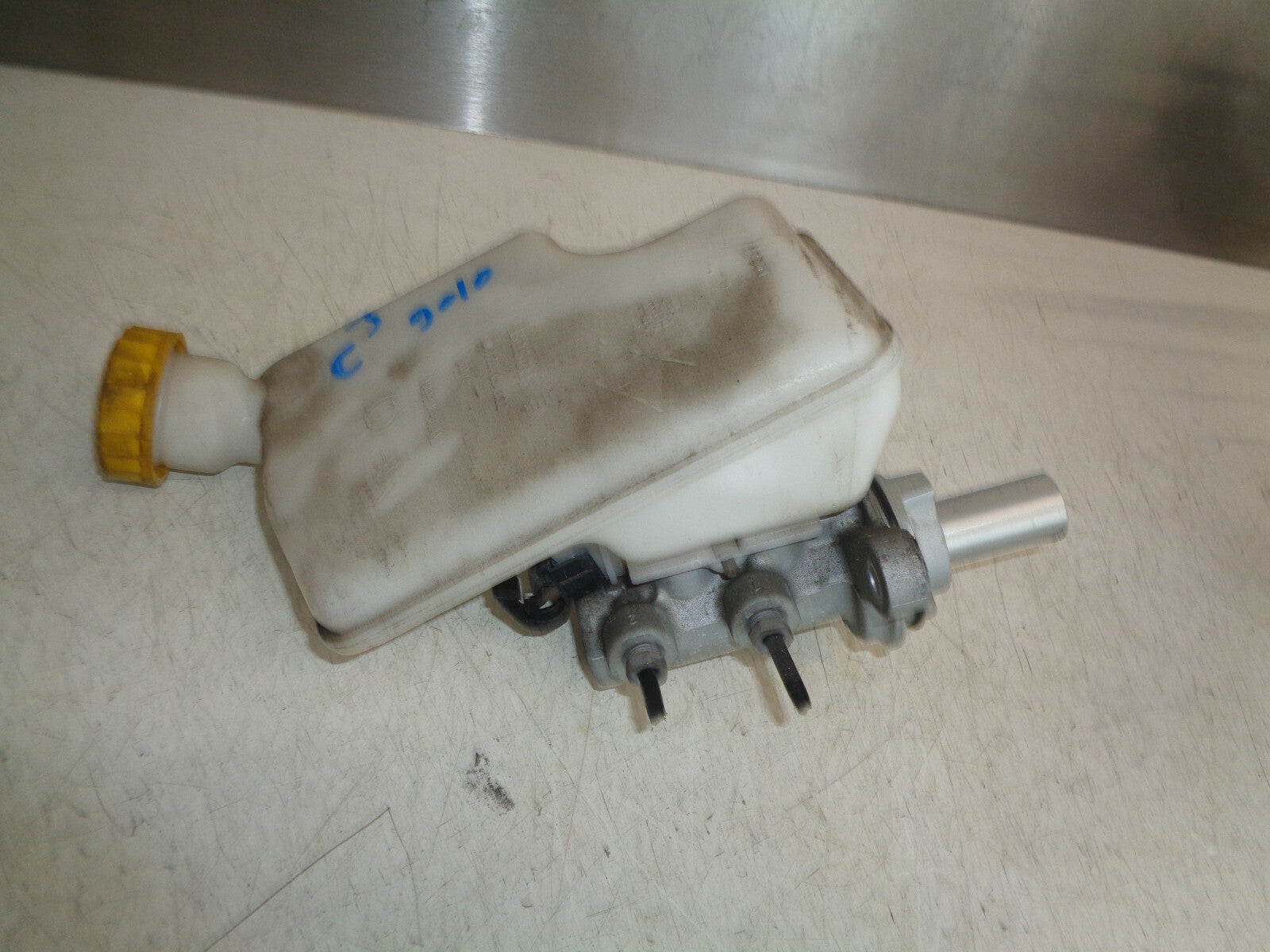 CITROEN C3 MK2 2010 BRAKE MASTER CYLINDER 0204054032
