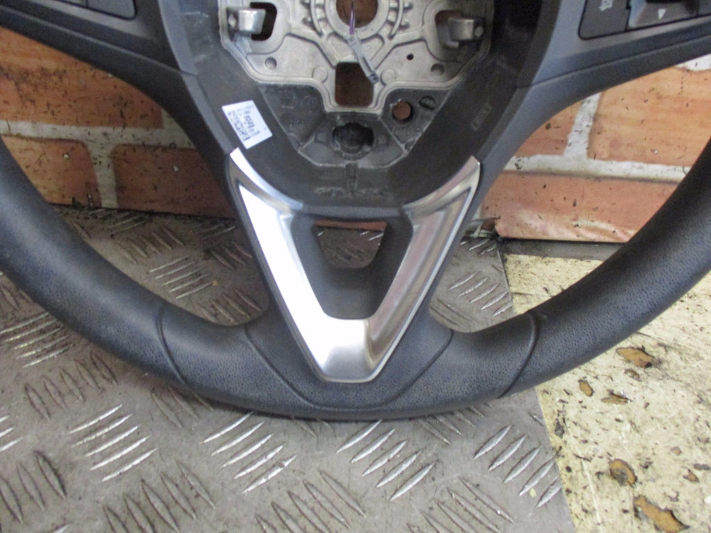 VAUXHALL VIVA 2015 MULTI UNCTION 3 SPOKE STEERING WHEEL AUDIO BUTTONS 94525829