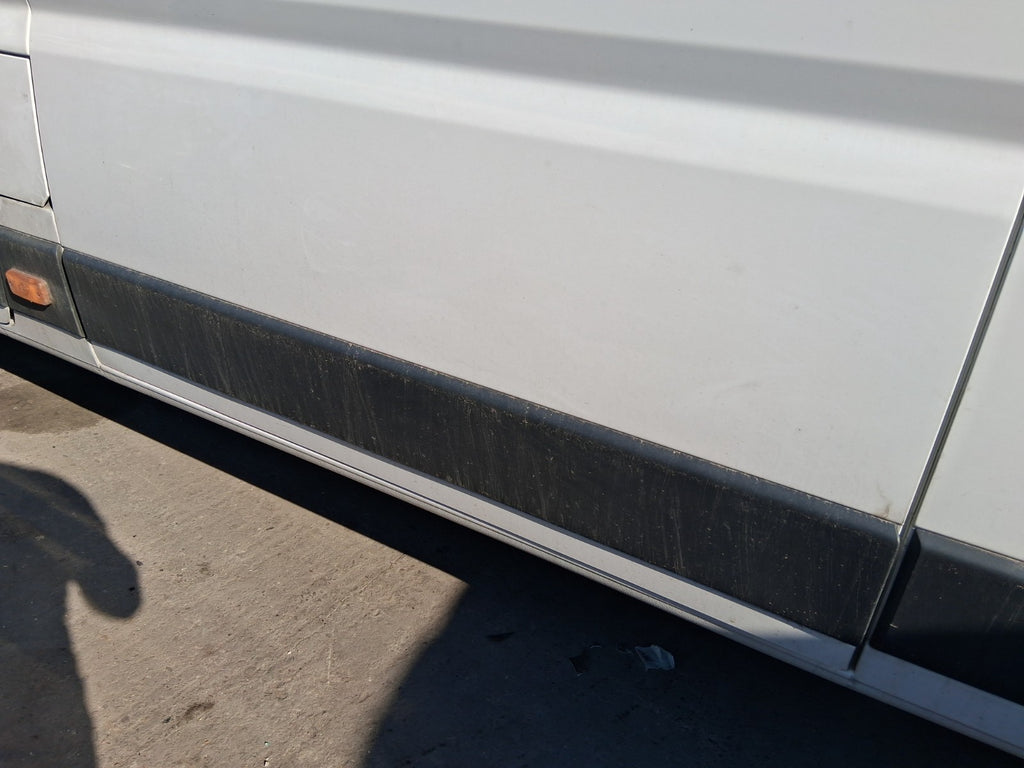 2025 CITROEN RELAY MK3 HIGH ROOF NS PASSENGER SIDE SLIDING DOOR MOULDING TRIM