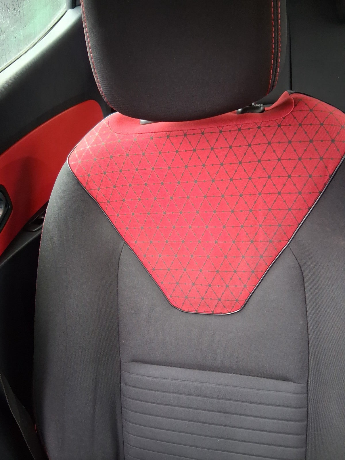 2013 RENAULT CLIO X98 MK4 OSF DRIVER SIDE FRONT RIGHT COMPLETE FABRIC SEAT