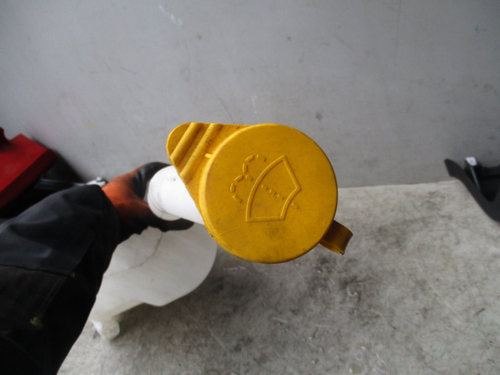 2013 RENAULT MASTER MK3 WINDSCREEN WASHER WATER BOTTLE RESERVOIR 289101394R