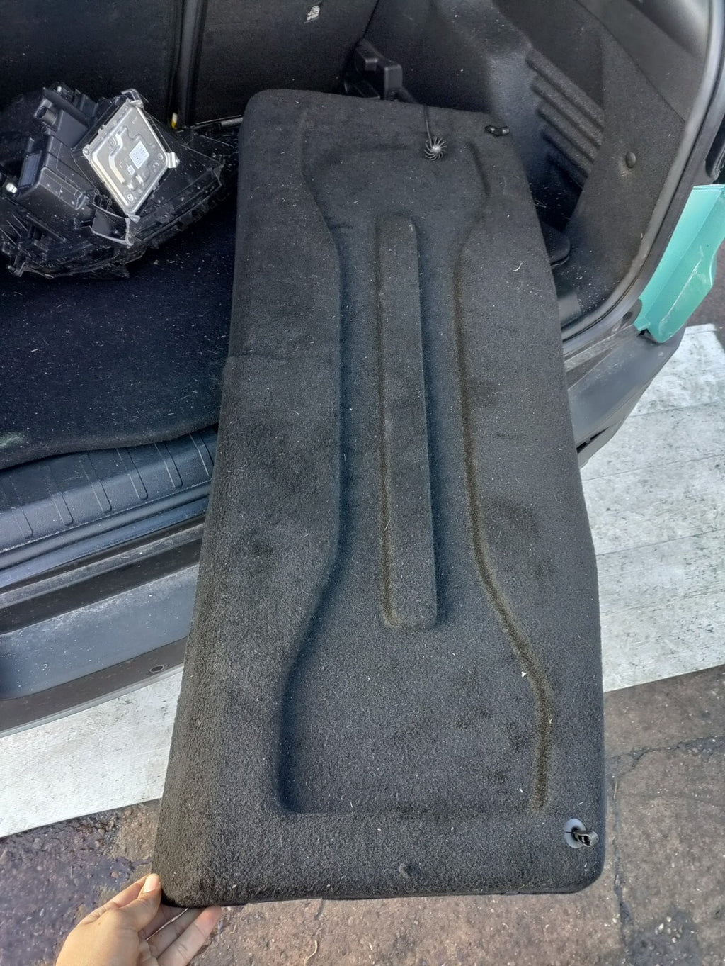 2024 JEEP AVENGER PARCEL SHELF ( CRACKED ) 7357910120
