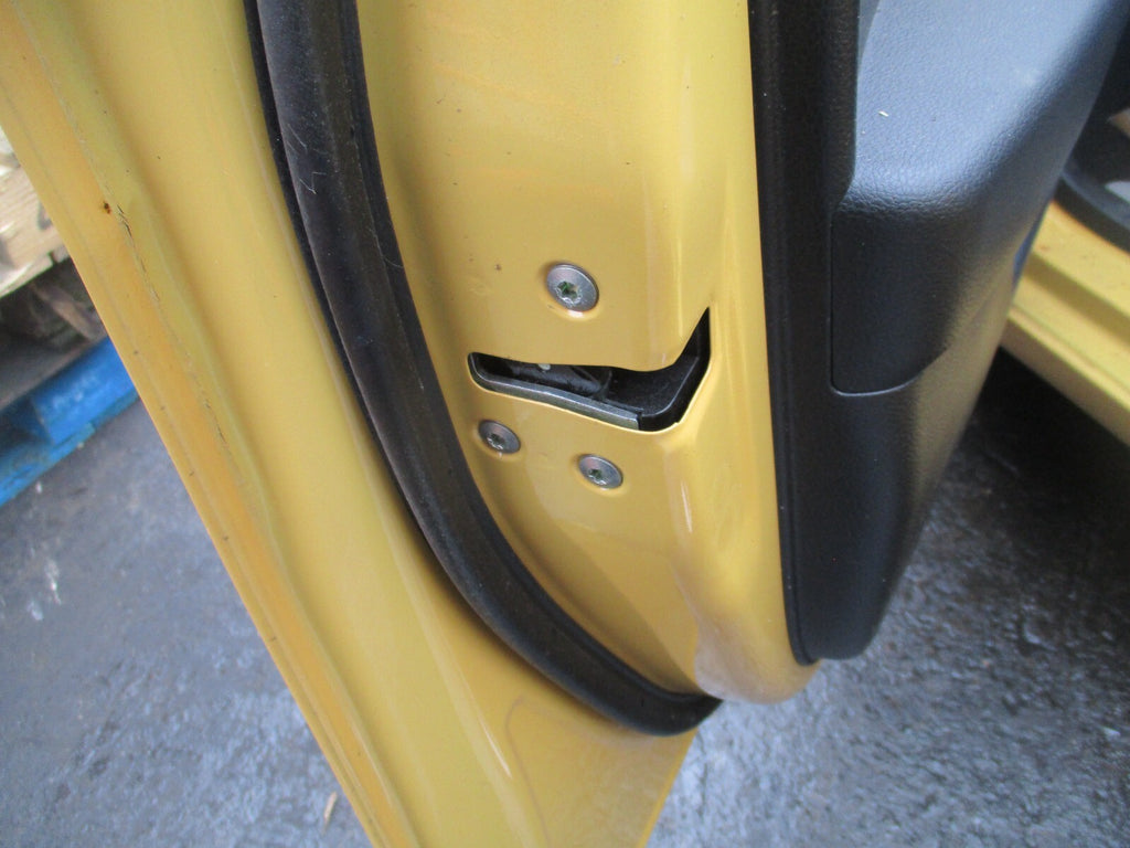 2023 KIA PICANTO MK3 JA NSF PASSENGER SIDE FRONT DOOR LOCK MECHANISM