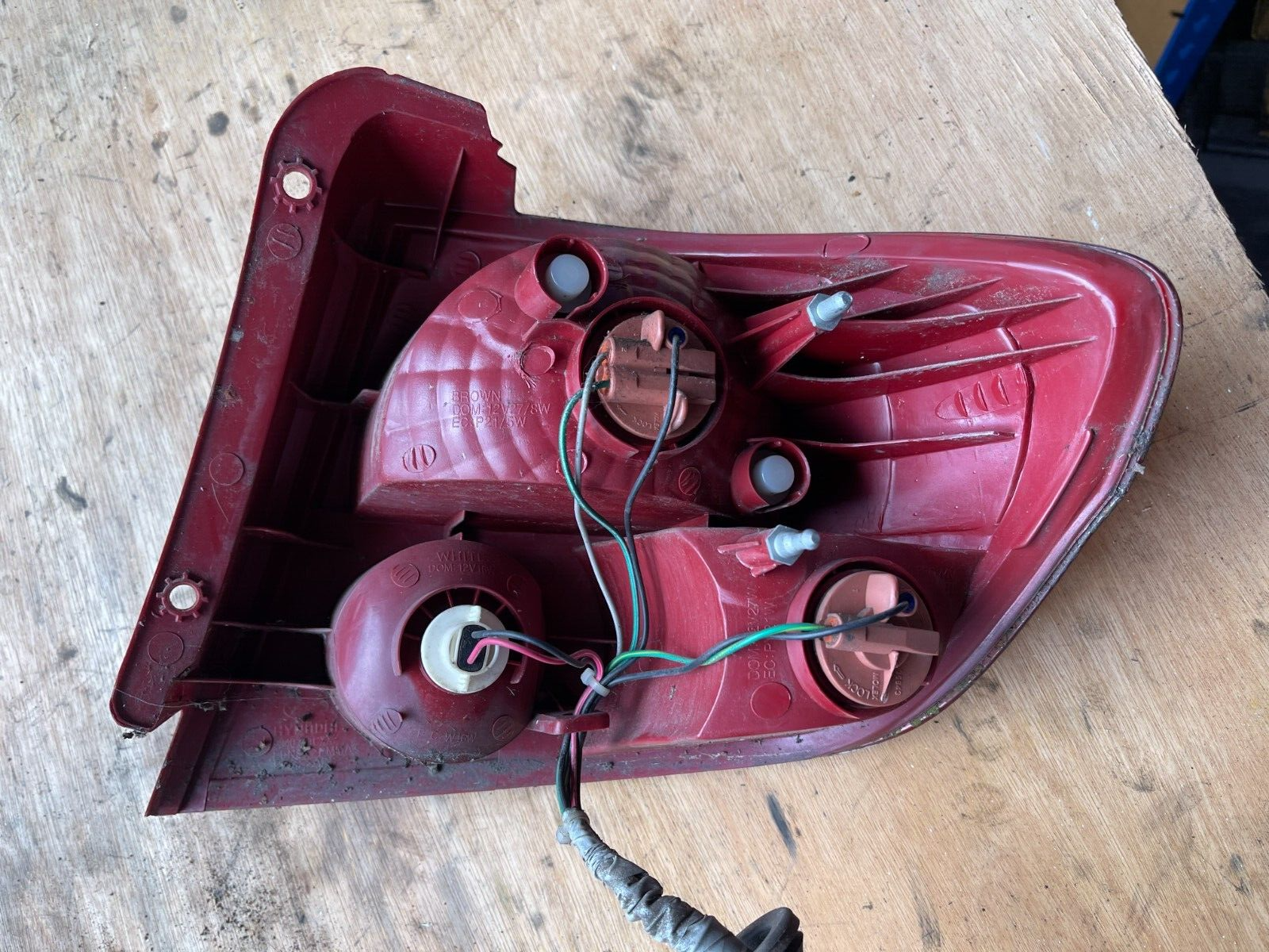 2005 HYUNDAI NSR PASSENGER SIDE REAR TAIL LIGHT 924011CXXX