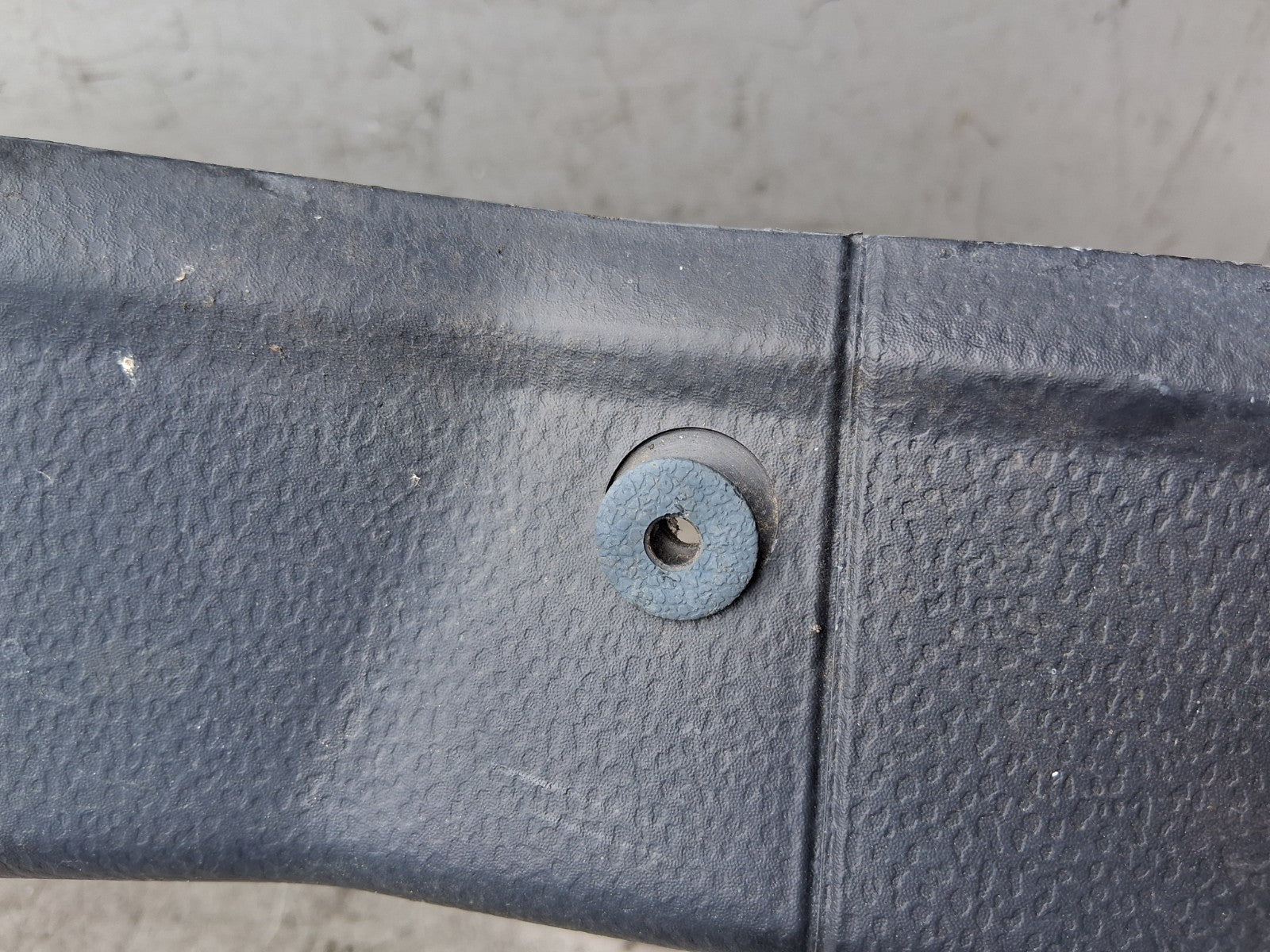 2005 HYUNDAI GETZ REAR TAILGATE BOOTLID TRIM PANEL 817501C010
