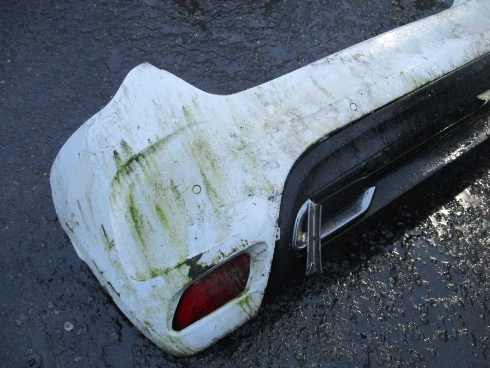 CITROEN DS4 2016 REAR COMPLETE BUMPER DIFFUSER PDC SENSOR WHITE