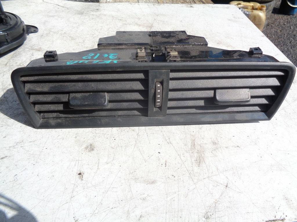 SKODA FABIA 2018 MK3 NJ DASHBOARD AIR VENTS 6V0820951C
