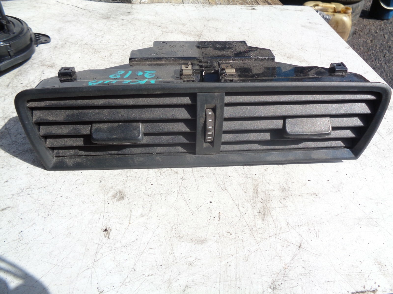 SKODA FABIA 2018 MK3 NJ DASHBOARD AIR VENTS 6V0820951C