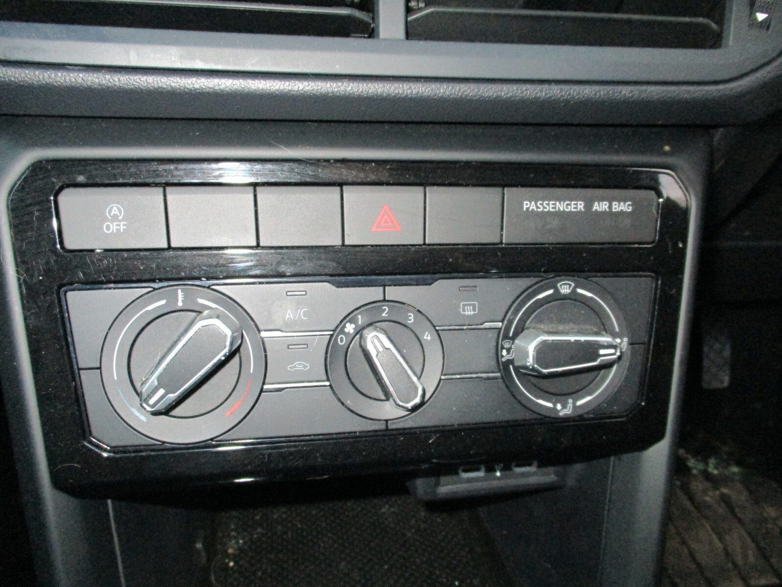 2023 VW VOLKSWAGEN T CROSS HEATER AC CLIMATE CONTROL SWITCH PANEL