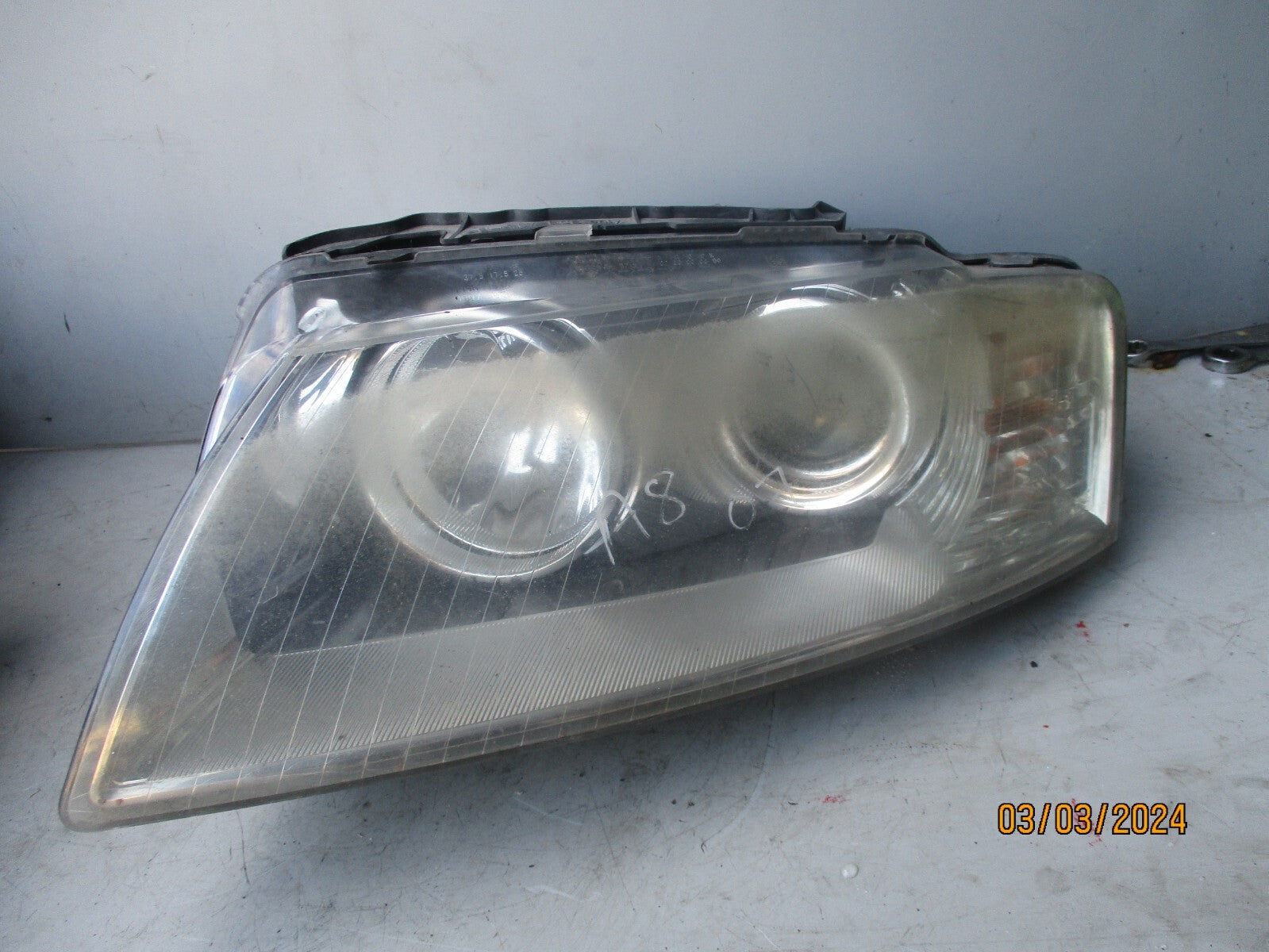 AUDI A8 2008 NSF PASSENGER SIDE FRONT HEADLIGHT HEADLAMP 4E0941003BN
