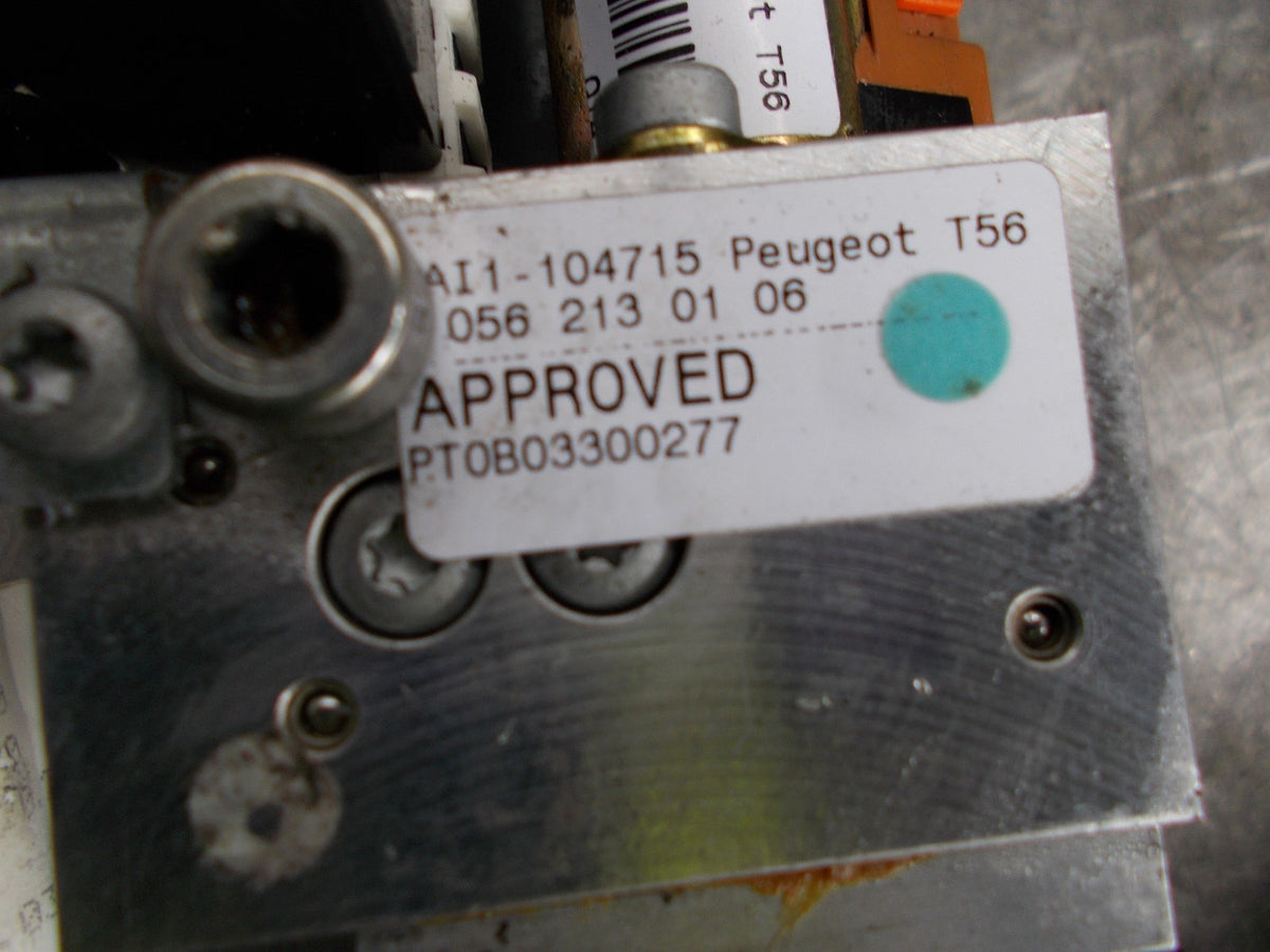 2003 PEUGEOT 307 CC HYDRAULIC ROOF LIFT PUMP MOTOR 0562130106