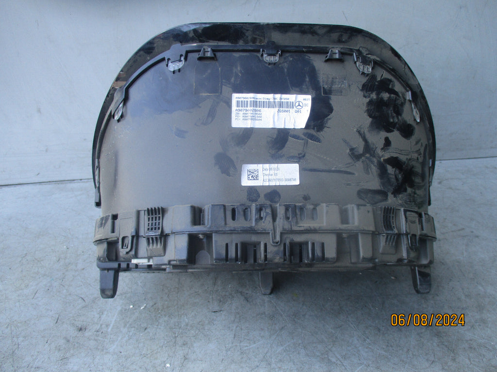 2020 MERCEDES BENZ 2.1 DIESEL SPRINTER SPEEDOMETER CLUSTER A9079002806