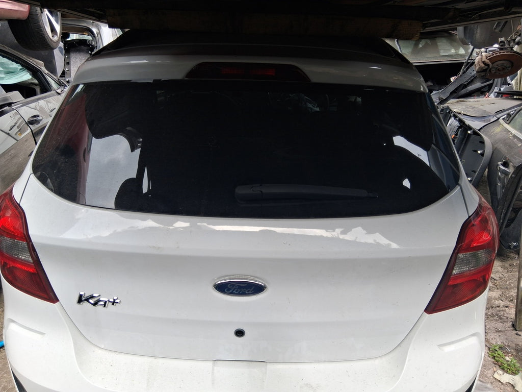 2018 FORD KA + PLUS HATCHBACK REAR BARE TAILGATE BOOTLID WHITE