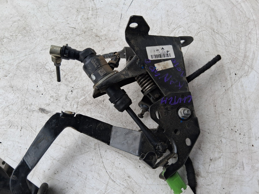 2020 RENAULT KANGOO MK2 CLUTCH PEDAL 8200508356