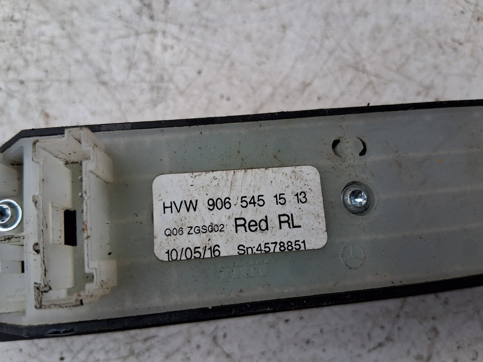 2015 VW VOLKSWAGEN CRAFTER OSF DRIVER SIDE FRONT RIGHT WINDOW SWITCH 9065451513