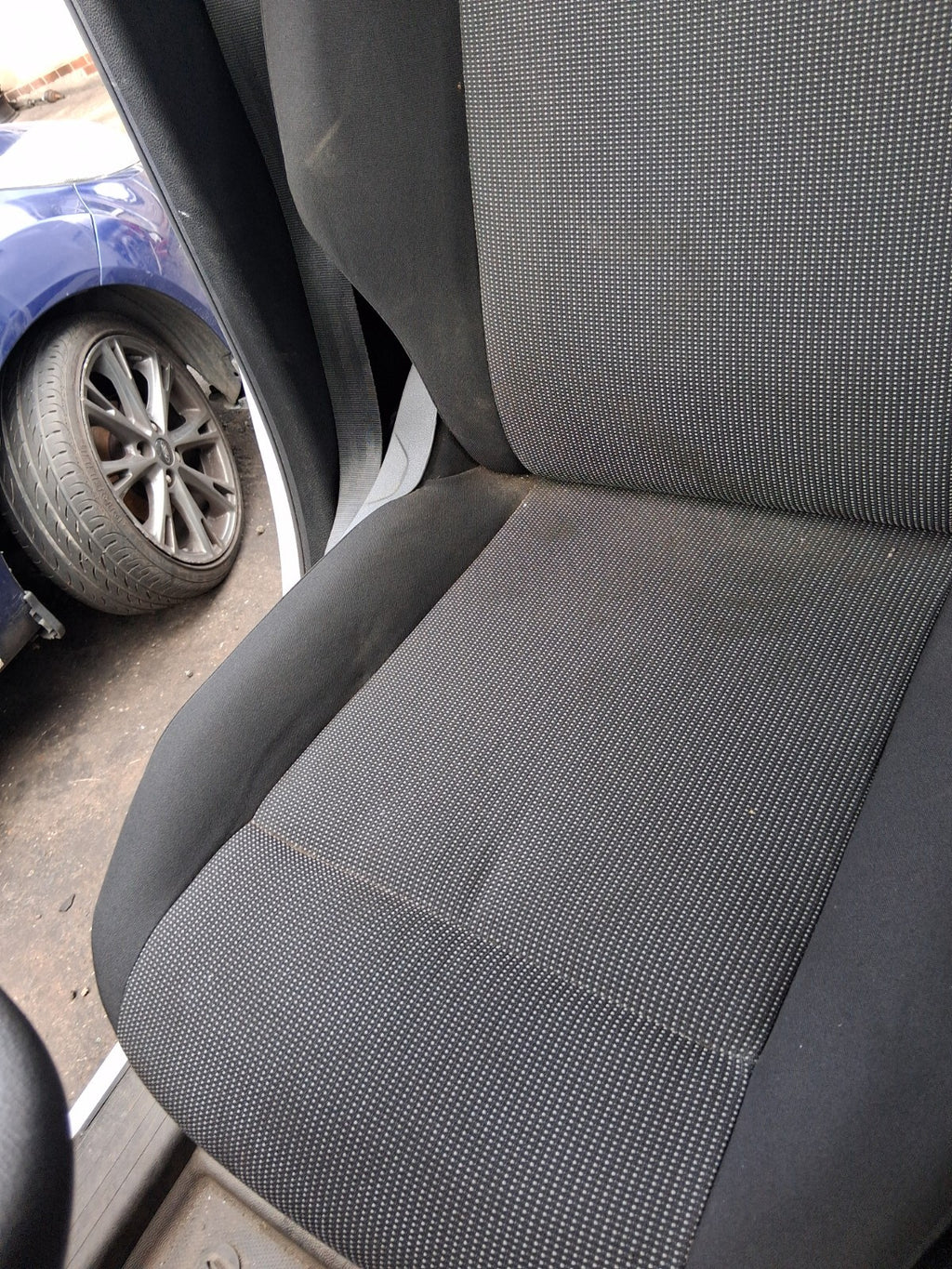 2024 TOYOTA PROACE CITY OS DRIVER SIDE FABRIC SEAT WITH BASE