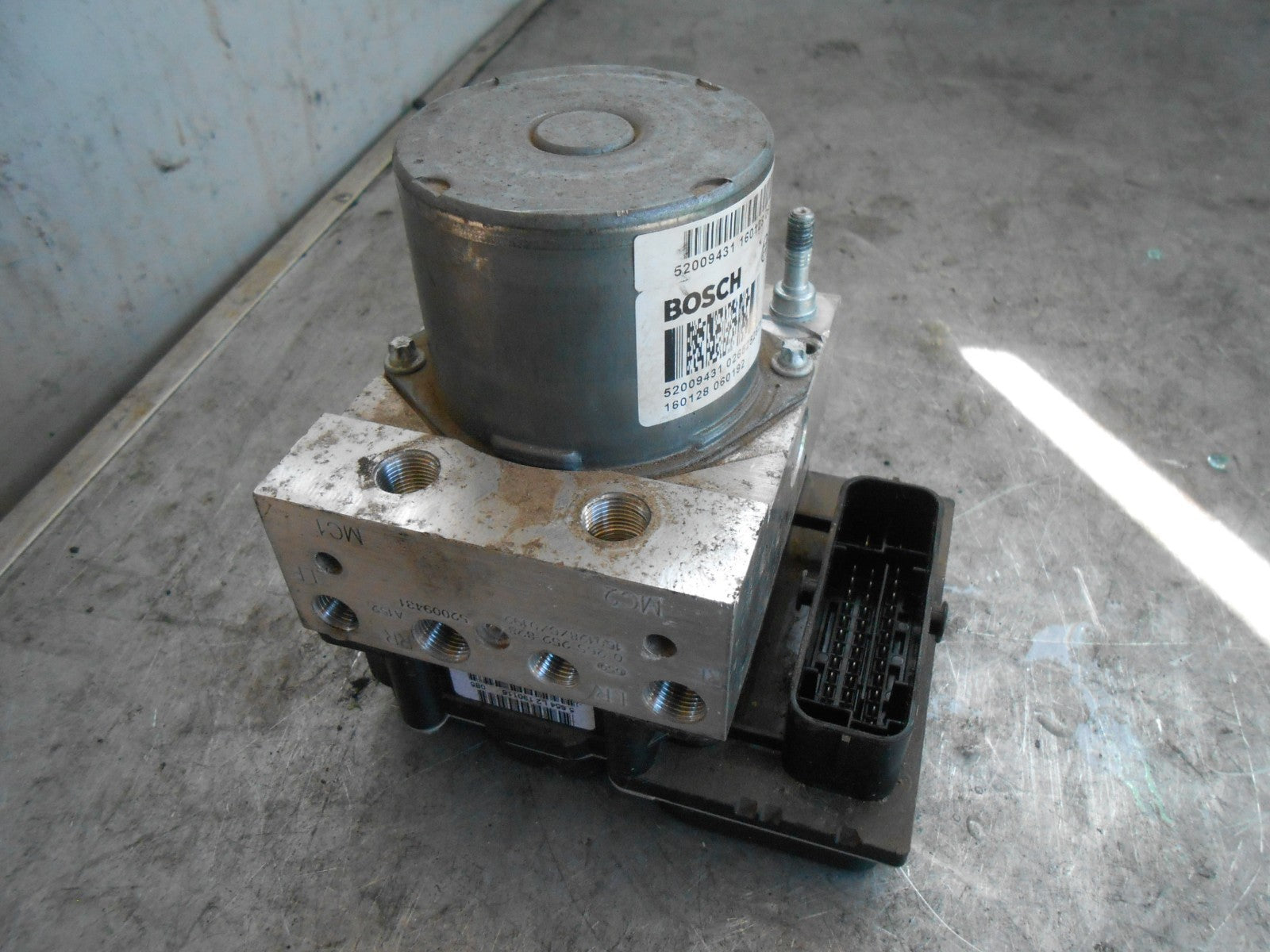 FIAT 500 312 (MK1) 2016 ABS PUMP & CONTROL MODULE 52009431 026525828 0265952304