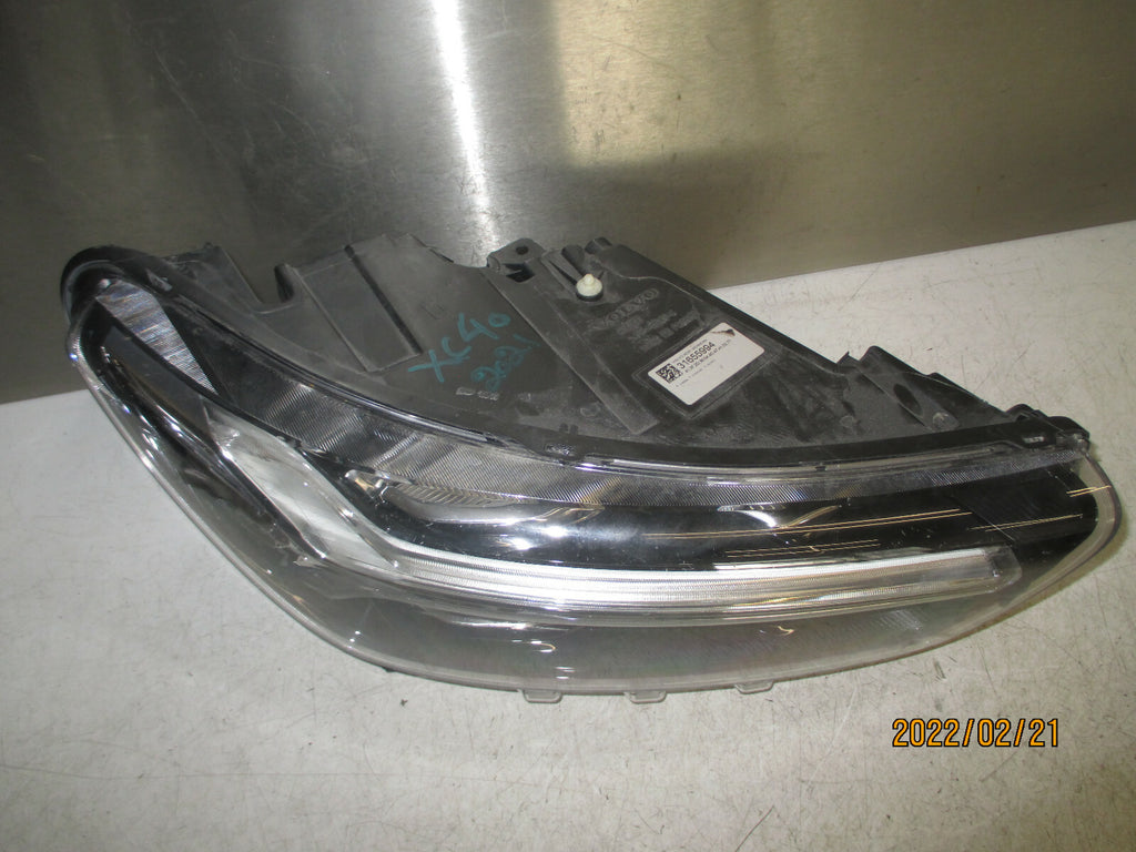 VOLVO XC40 2021 OSF DRIVER SIDE FRONT HEADLIGHT HEADLAMP 31655994 SPARES