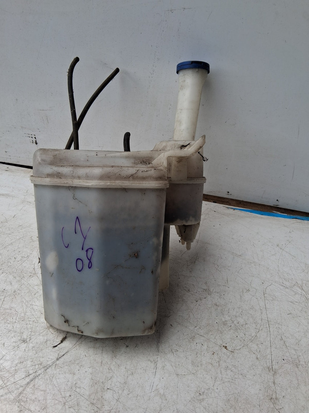 2008 CITROEN C1 MK1 FRONT WINDSCREEN WASHER WATER BOTTLE TANK