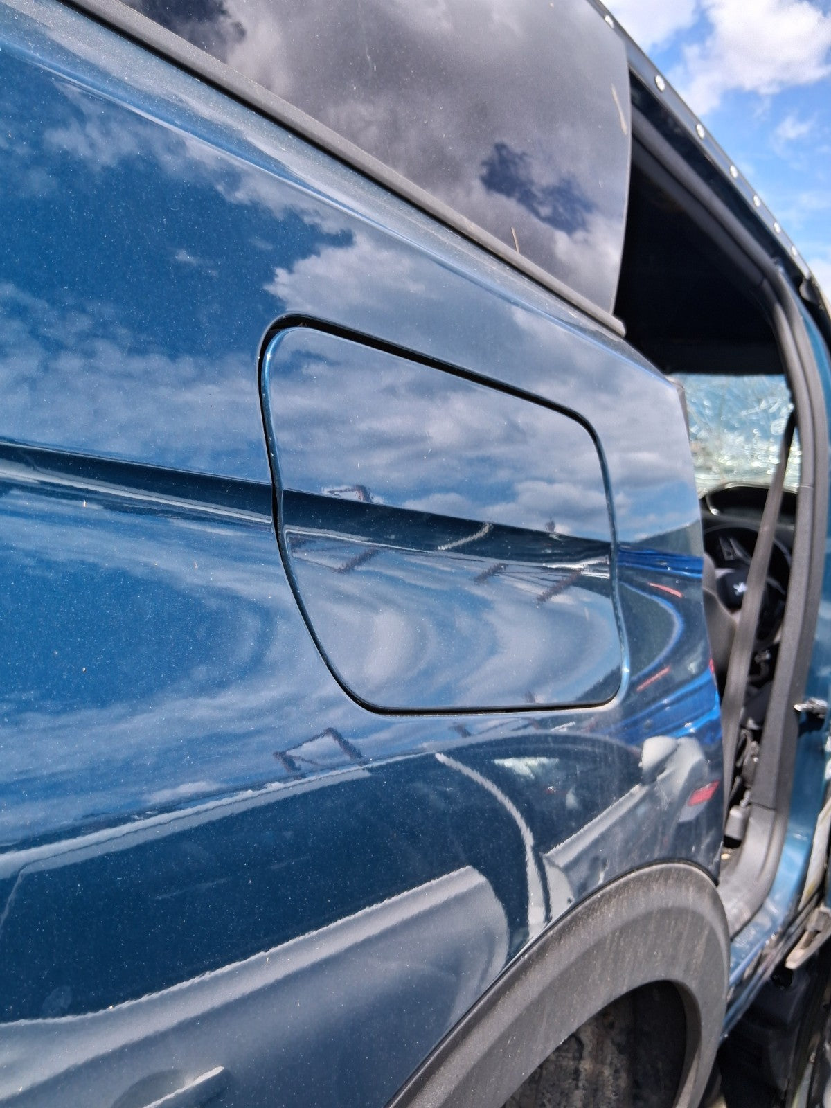 2023 PEUGEOT 5008 MK2 FUEL FLAP LID COVER CELEBS BLUE METALLIC ESY