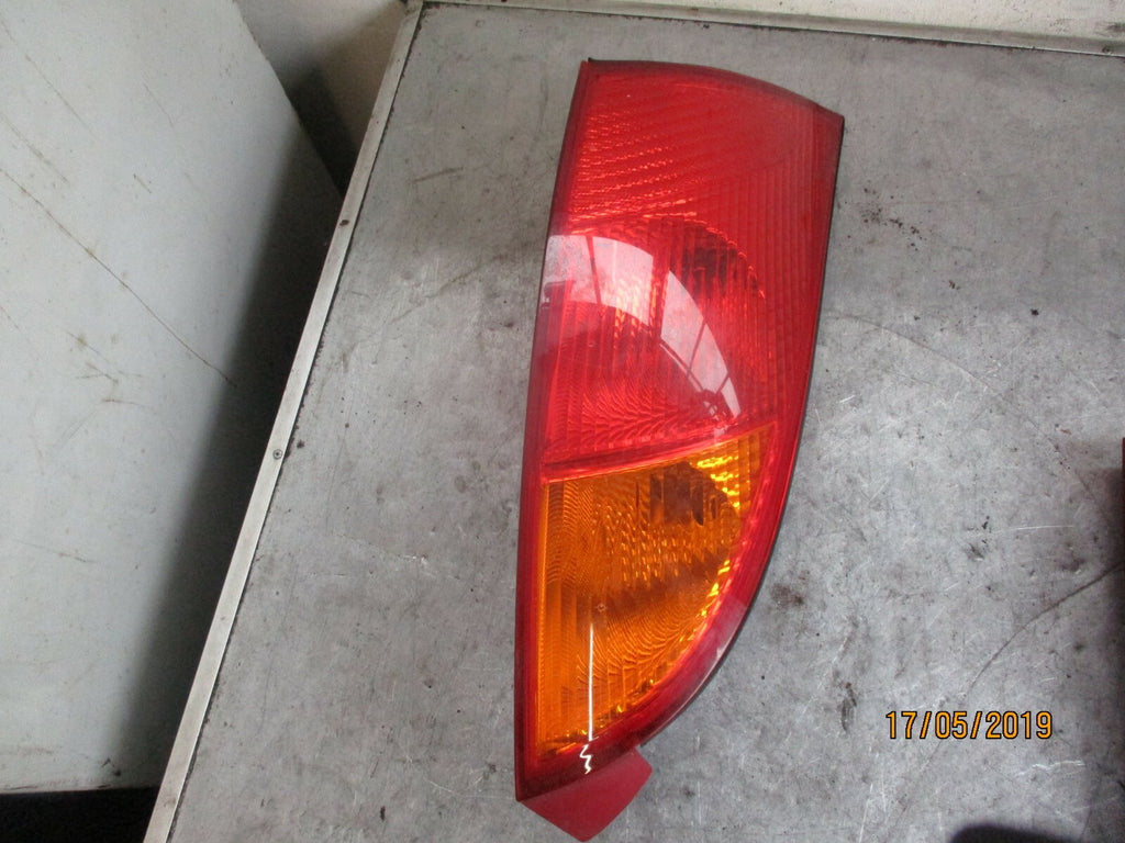 FORD FOCUS MK1 OSR DRIVER SIDE REAR BRAKE TAIL LIGHT