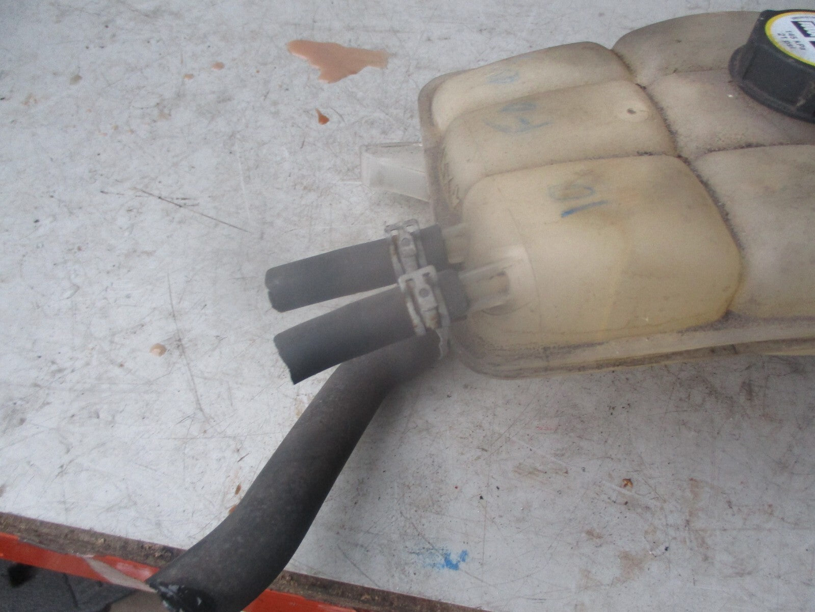 FORD FOCUS MK2 2010 COOLANT EXPANSION BOTTLE 3M5H8K218