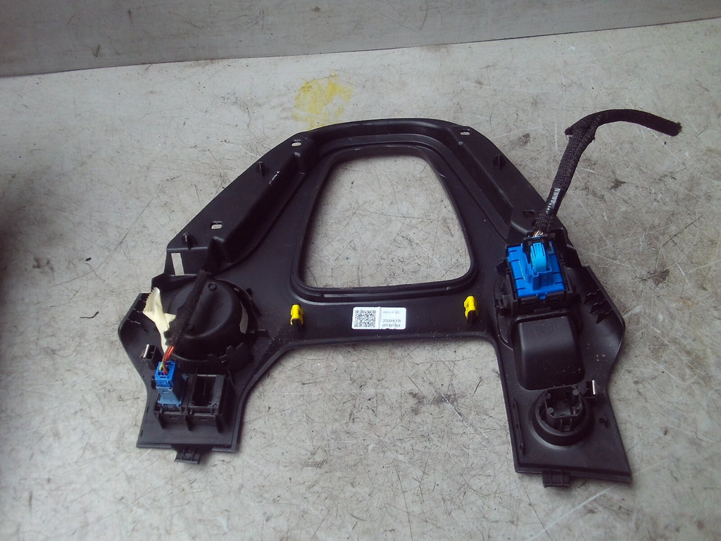 2019 PEUGEOT PARTNER GEAR SURROUND TRIM 9818376577