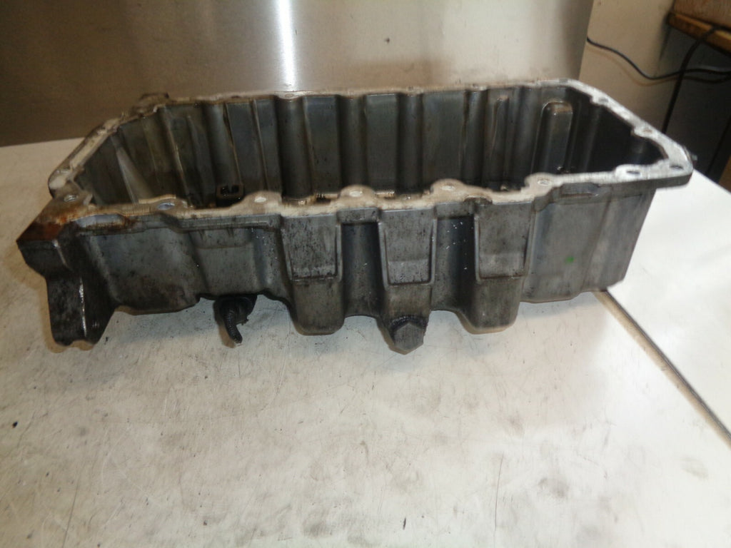 VW VOLKSWAGEN TOURAN 2012 1.6 TDI DIESEL OIL SUMP PAN WITH SENSOR 03C907660G