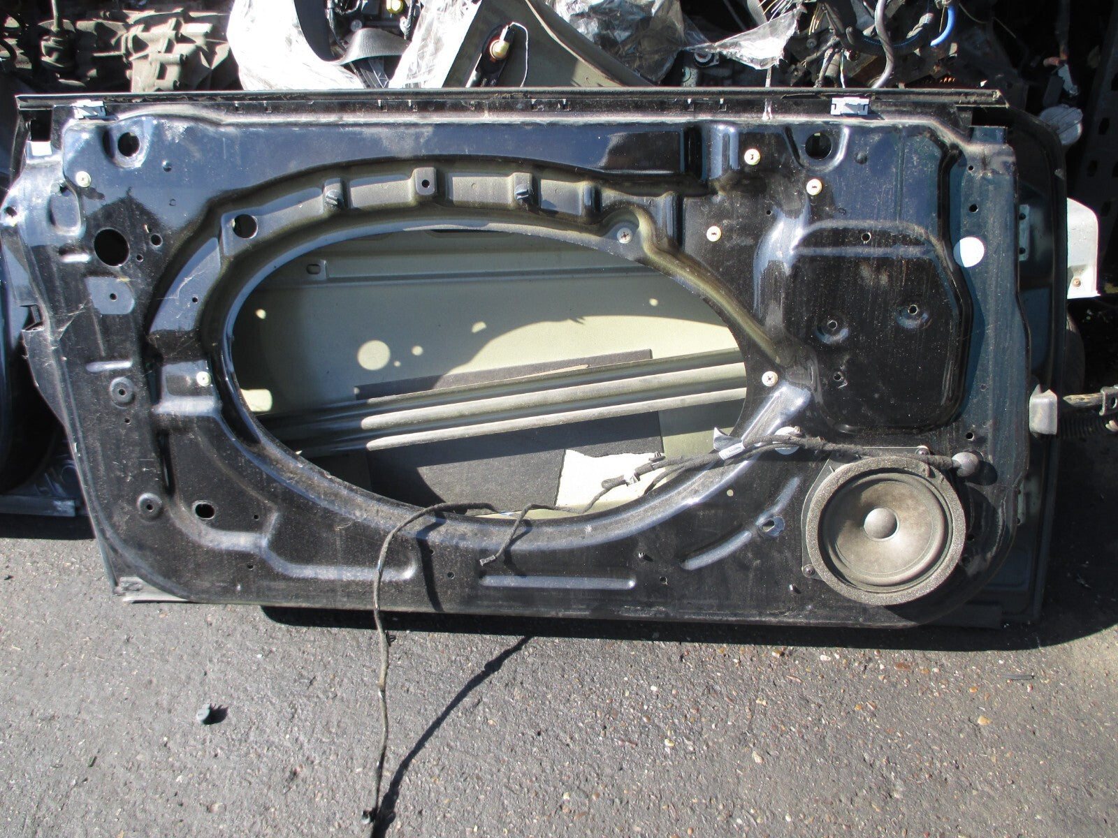 BMW MINI ONE 2006 R50 NS PASSENGER SIDE LEFT COMPLETE DOOR