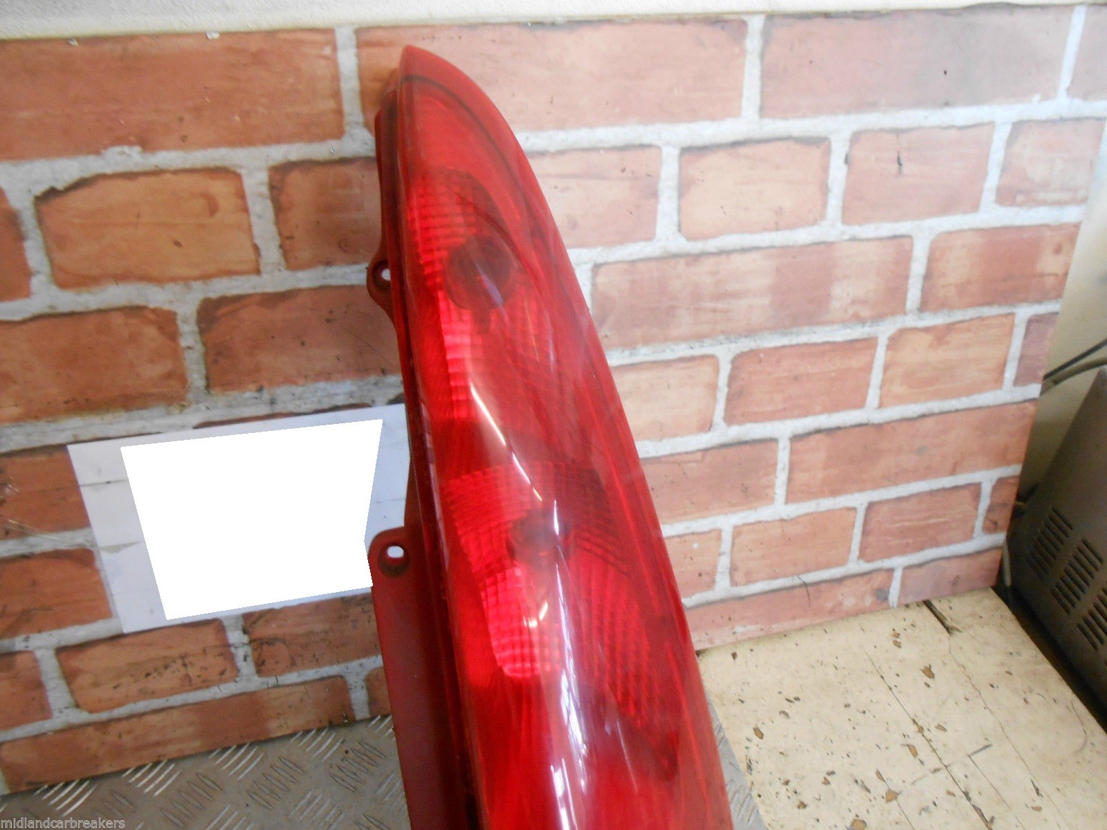 DAEWOO TACUMA 2004 OSR DRIVER SIDE REAR BRAKE TAIL LIGHT CLUSTER