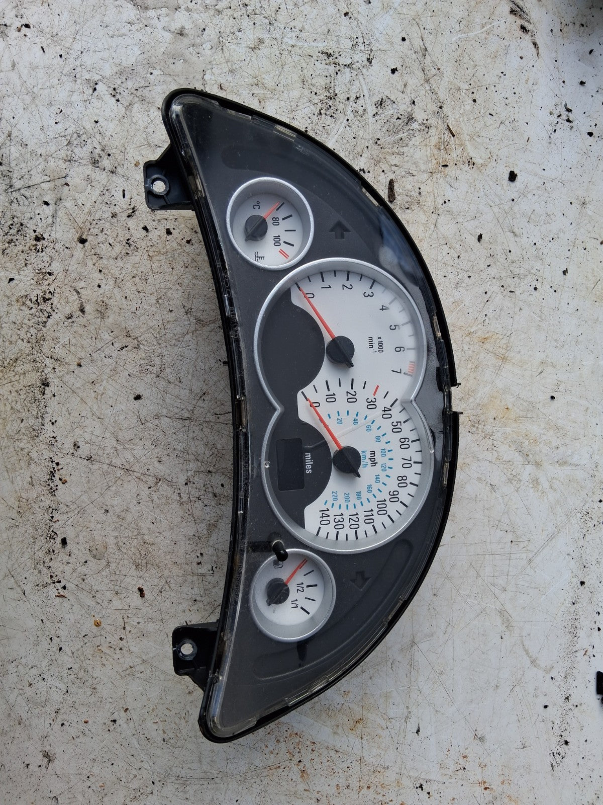 2005 VAUXHALL CORSA C SPEEDO SPEEDOMETER INSTRUMENT CLUSTER 88311302