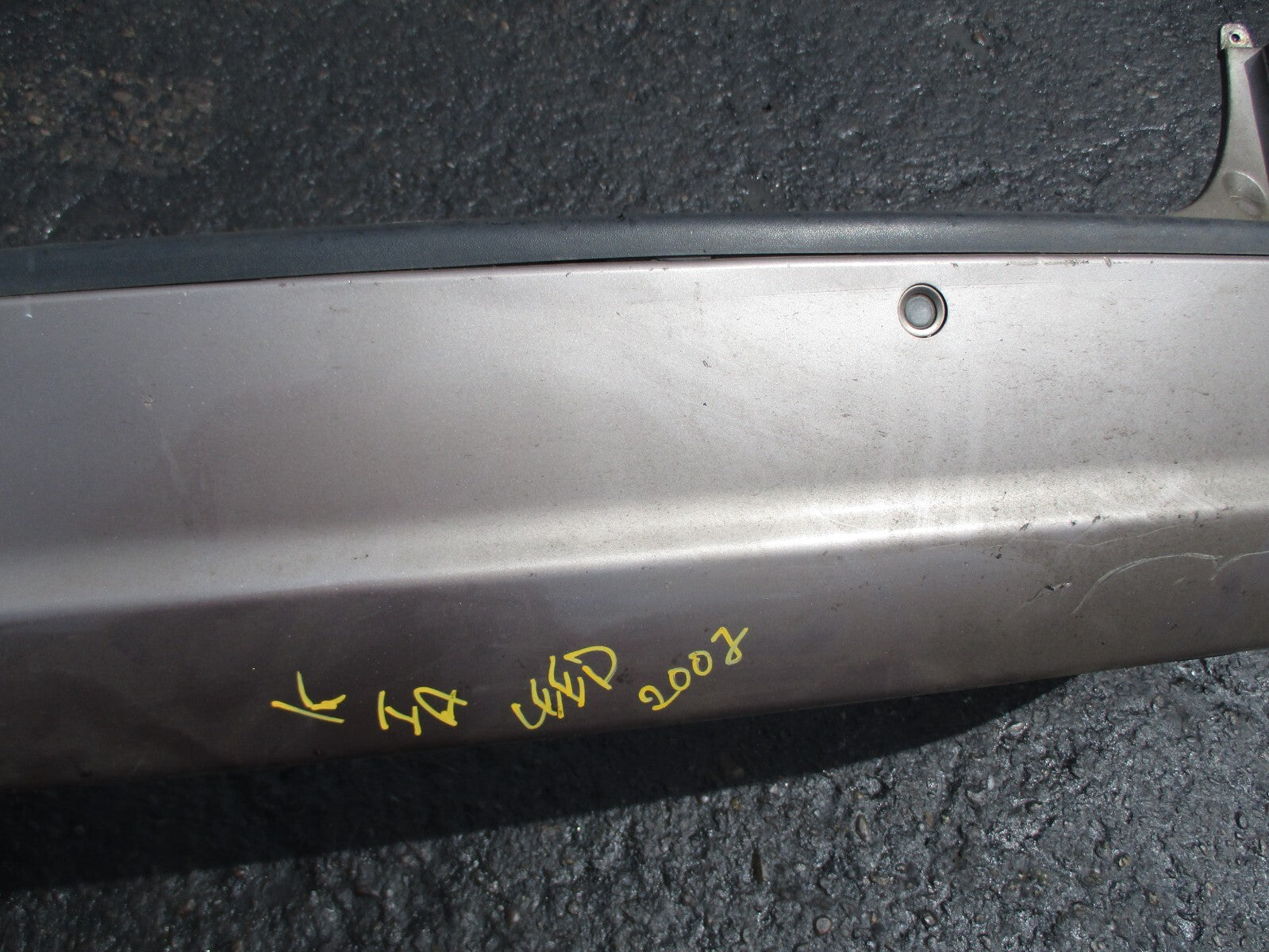 KIA CEED MK1 2007 ESTATE REAR COMPLETE BUMPER BEIGE 8Q
