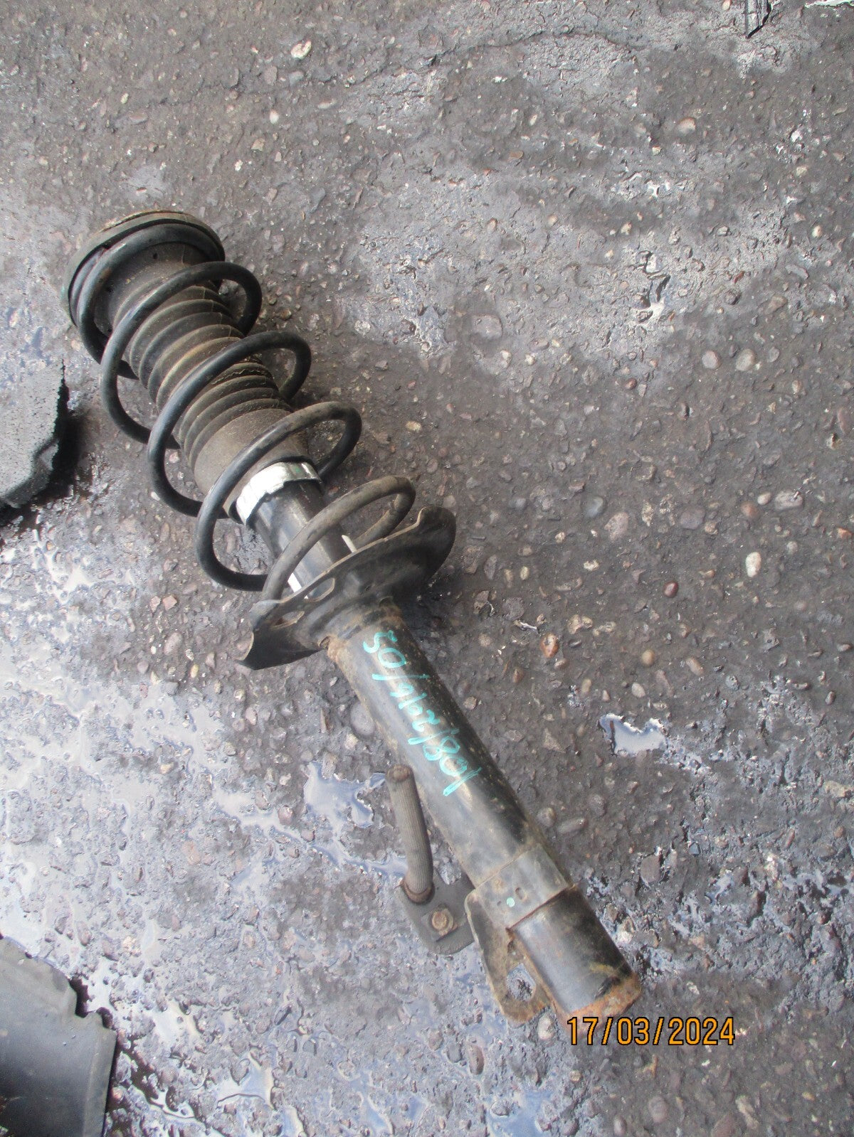 PEUGEOT 108 2016 OSF DRIVER SIDE FRONT SHOCK ABSORBER STRUT