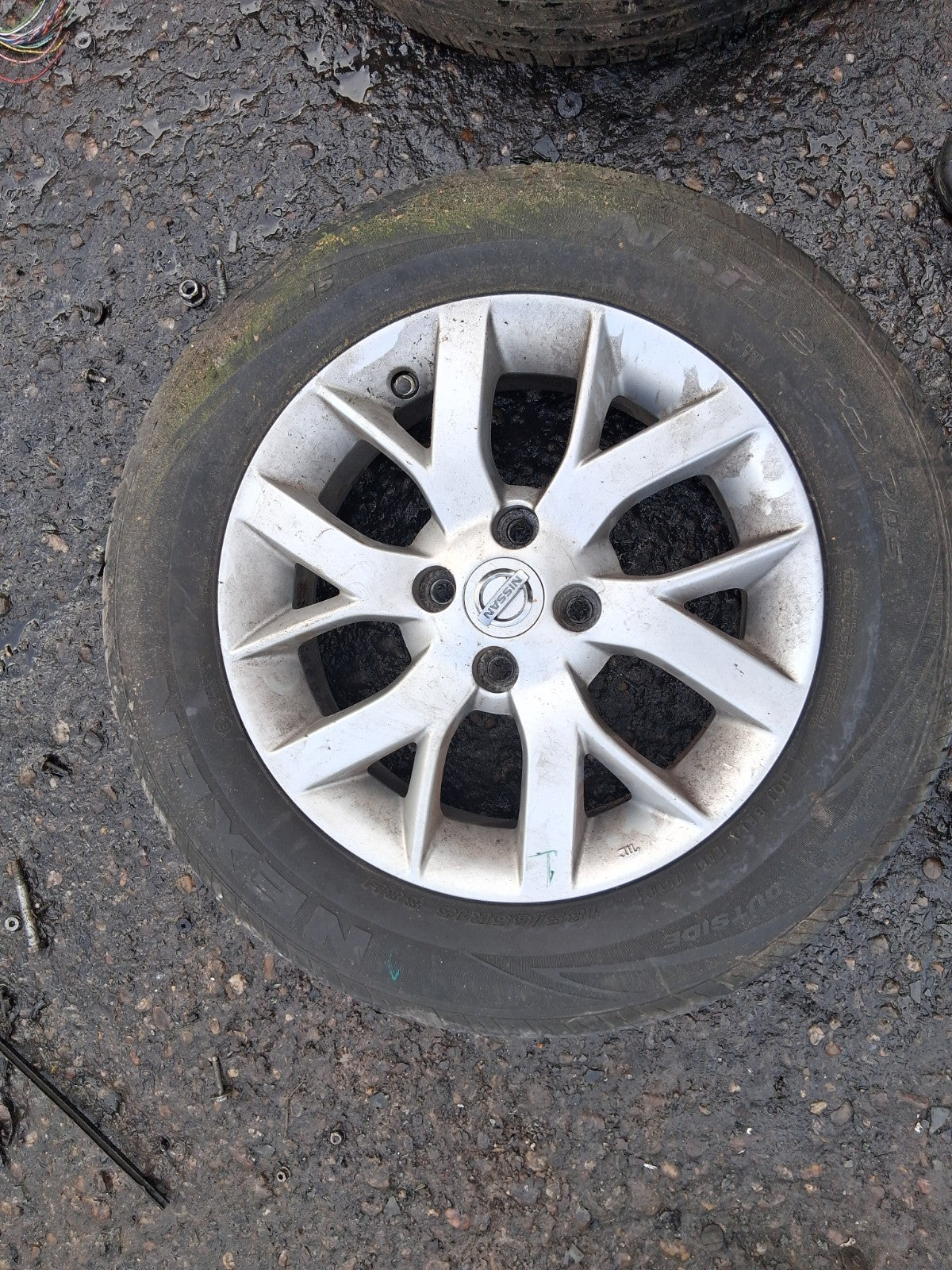 2015 NISSAN NOTE E12 ALLOY WHEEL WITH TYRE 185/65R15 REF 1