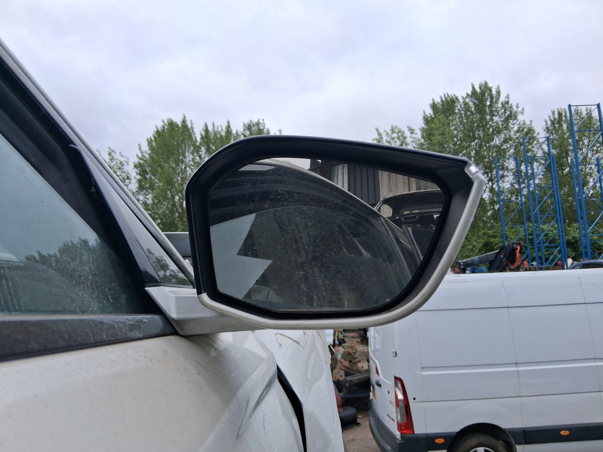 2023 DS DS 4 CROSSOVER OSF DRIVER SIDE FRONT POWERFOLD WING MIRROR PUDDLE LIGHT