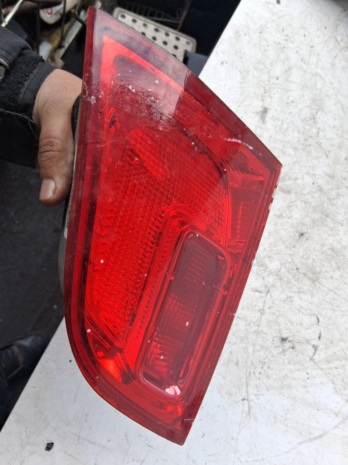 2013 VAUXHALL ASTRA J ESTATE OSR DRIVER REAR RIGHT INNER TAIL LIGHT 13282249
