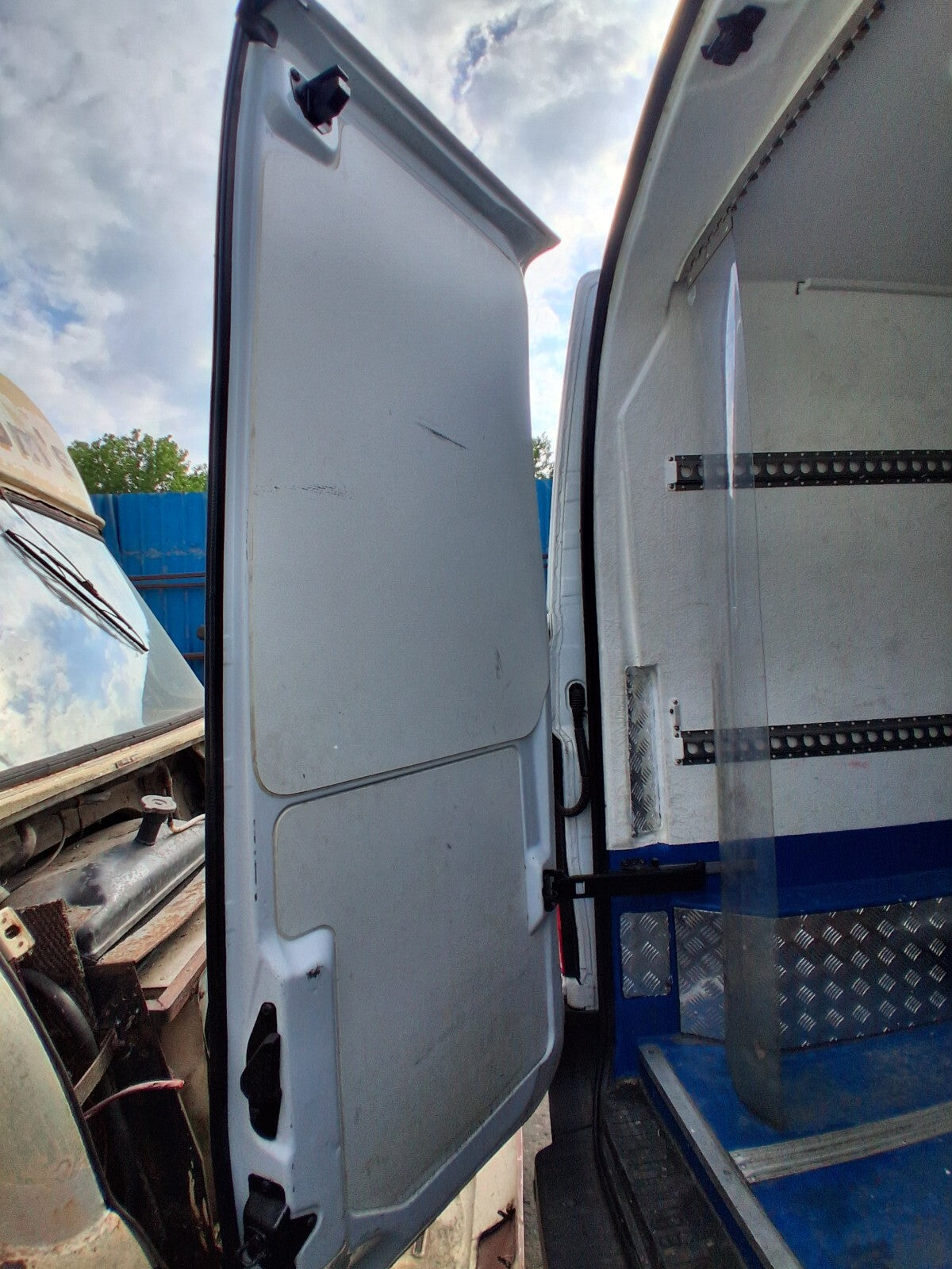 2024 NISSAN INTERSTAR RENAULT MASTER NSR PASSENGER SIDE REAR DOOR FRIDGE WHITE