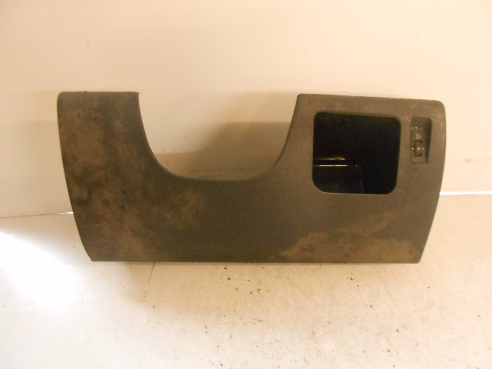 BMW MINI R50 2001 OS DRIVER SIDE LOWER DASHBOARD COLUMN COVER TRIM 7056618