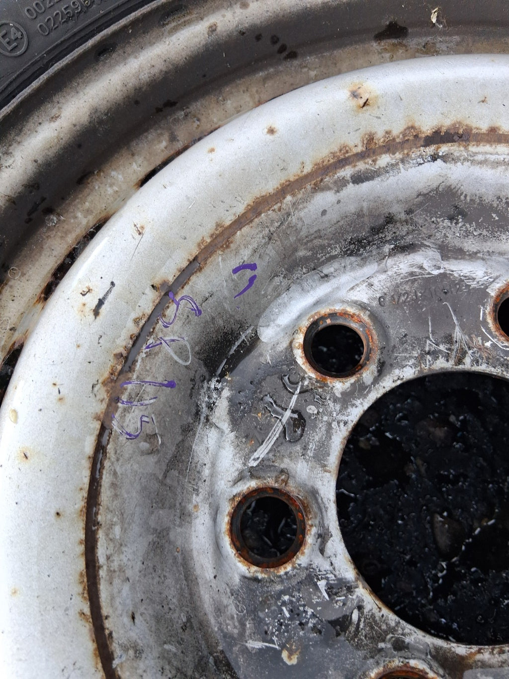 2016 MERCEDES BENZ SPRINTER W906 16 INCH STEEL WHEEL WITH TYRE 235/65R16