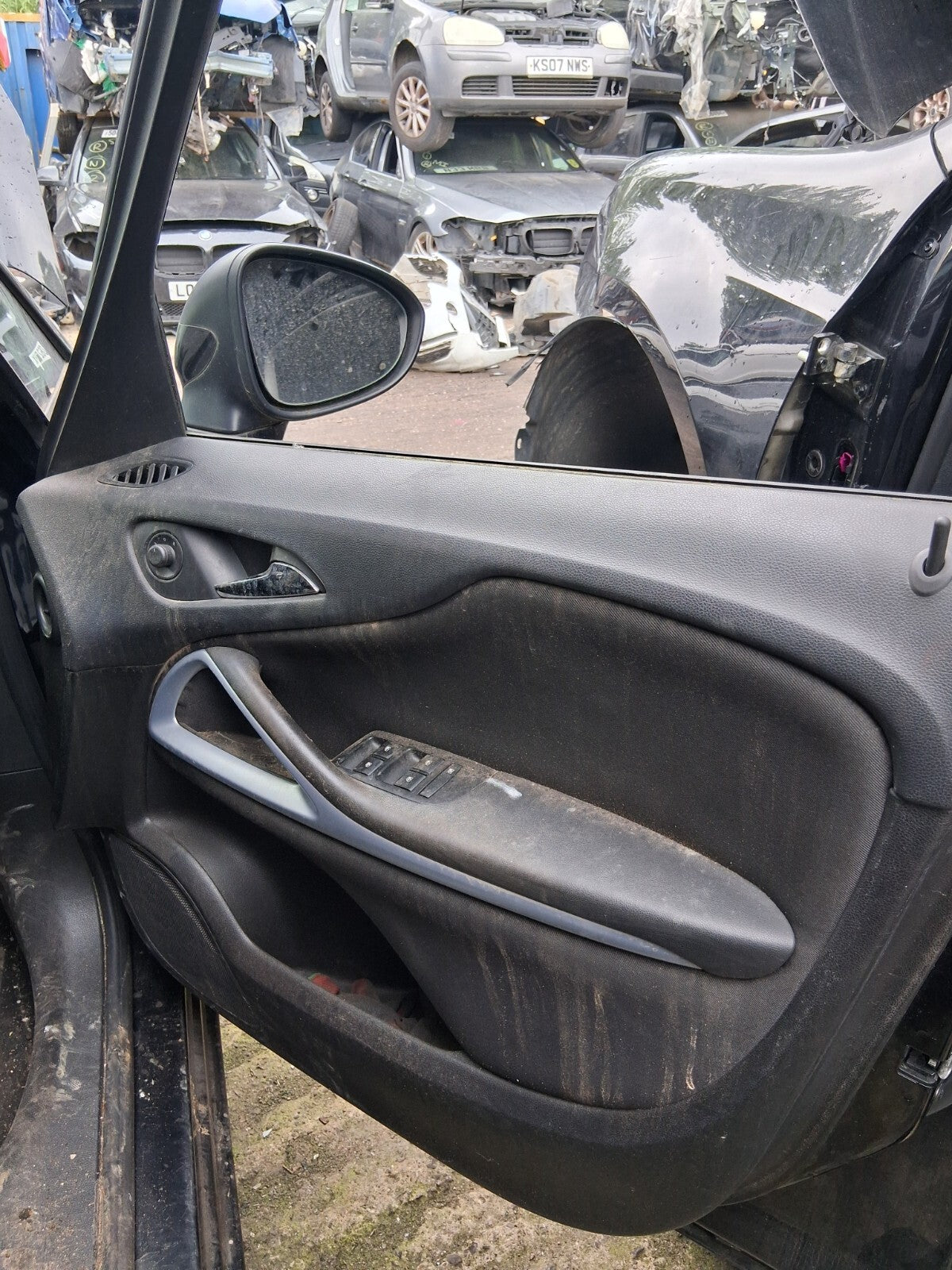 2014 VAUXHALL ZAFIRA TOURER C MK3 OSF DRIVER SIDE FRONT RIGHT DOOR CARD