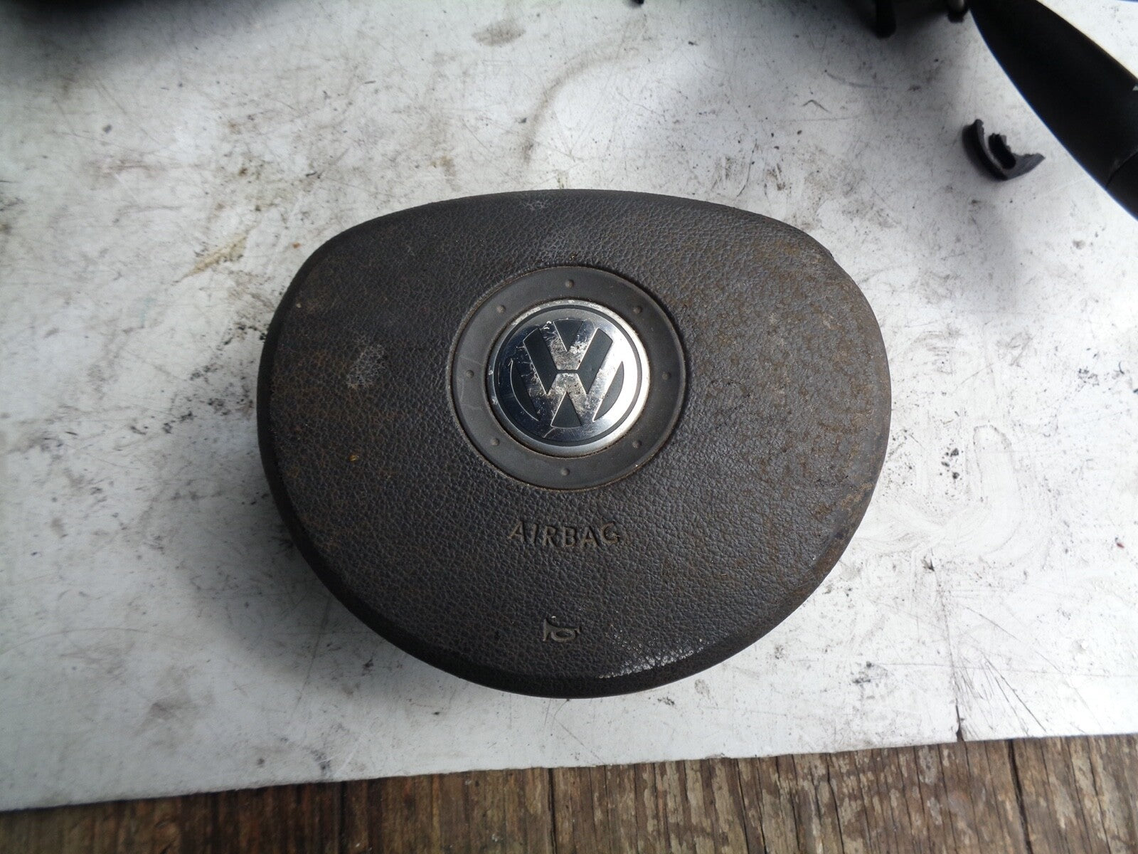 VOLKSWAGEN GOLF MK5 1.9 TDI STEERING WHEEL SAFETY BAG 1K0880201N