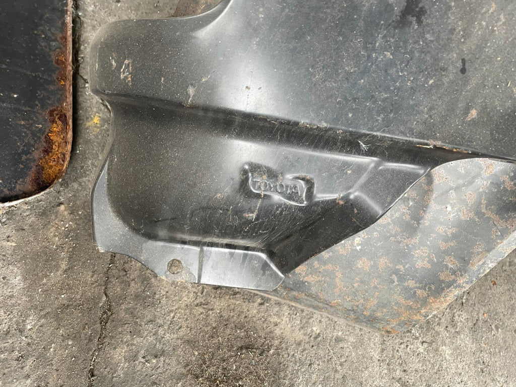 TOYOTA STARLET MK4 P80 OSR DRIVER SIDE REAR QUARTER PANEL NEW OLD STOCK