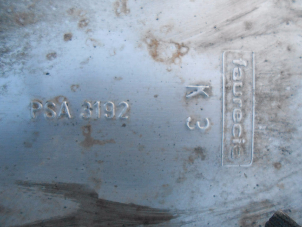 PEUGEOT 5008 2015 1.6 HDI 115 DV6C EXHAUST SYSTEM BACK BOX CENTER PIPE PSA3192