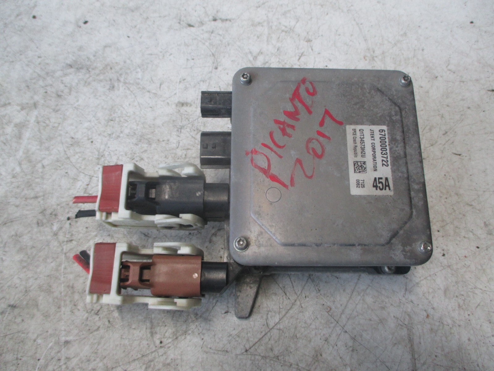 RENAULT TWINGO MK3 2018 ECU CONTROL MODULE 6700003722