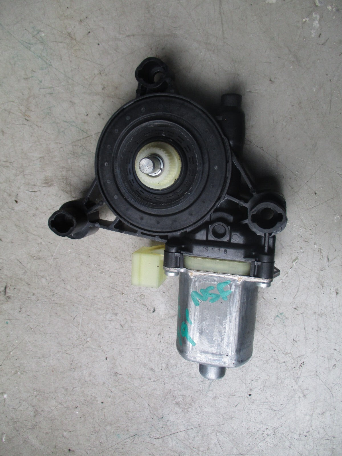 2015 SEAT LEON WINDOW WIPER MOTOR ARM BLADE 500959801 (ref s)