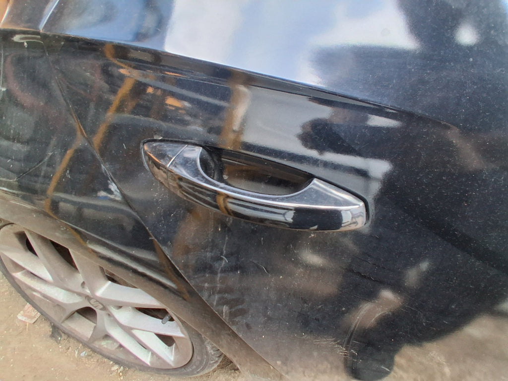2015 SEAT LEON FR MK3 OSR DRIVER SIDE REAR DOOR HANDLE MIDNIGHT BLACK LY9T